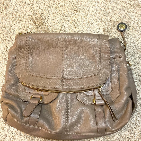 The Sak Handbags - The Sak crossbody satchel!